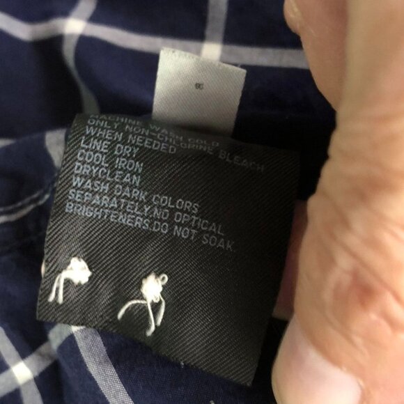 Uniqlo Mens Shirt Size XL Long Sleeve Button Down Windowpane Navy Casual Classic - Picture 9 of 12